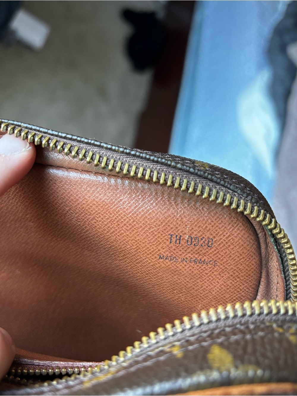 Louis Vuitton Monogram Canvas Toiletry Wrist Pouch in Brown and Tan - Picture 7 of 9